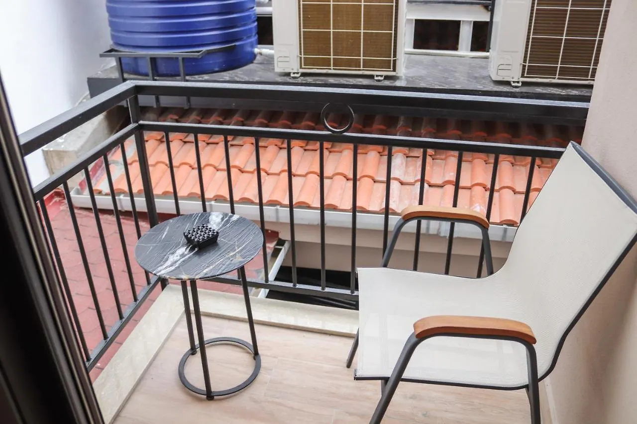 ***  Şenyıldız Hotel İzmir Türkiye